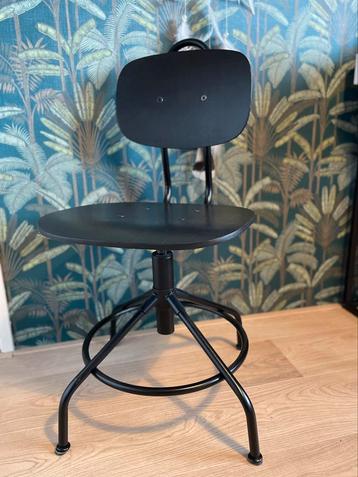 Verstelbare bureaustoel zwart hout staal