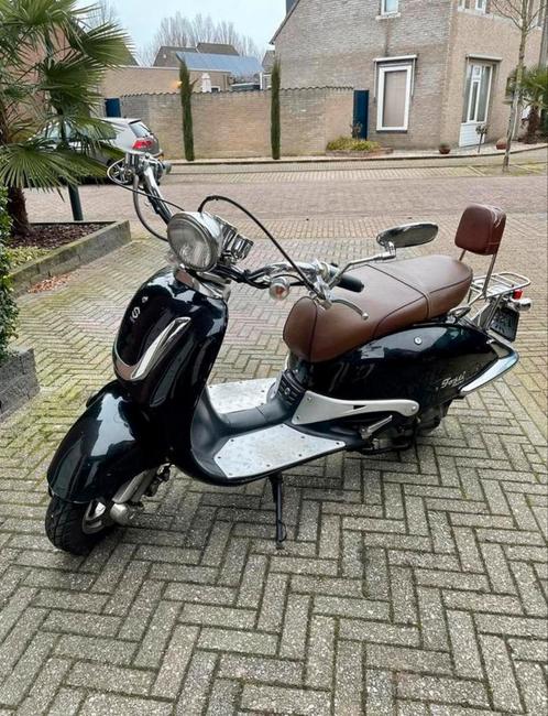 Fosti Retro Scooter Zwart/Bruin, Fietsen en Brommers, Snorfietsen en Snorscooters, Gebruikt, Overige merken, Benzine, Ophalen