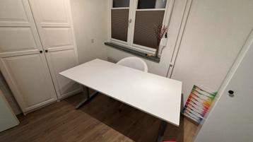 Bureau Ikea ‘GALANT’ 80x160 incl bureaustoel - afbeelding 3 Bureau Ikea ‘GALANT’ 80x160 incl bureaustoel - afbeelding 3