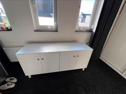 Dressoir, kast, tv meubel., Huis en Inrichting, Kasten | Dressoirs, Zo goed als nieuw, 150 tot 200 cm, 25 tot 50 cm, Met deur(en)