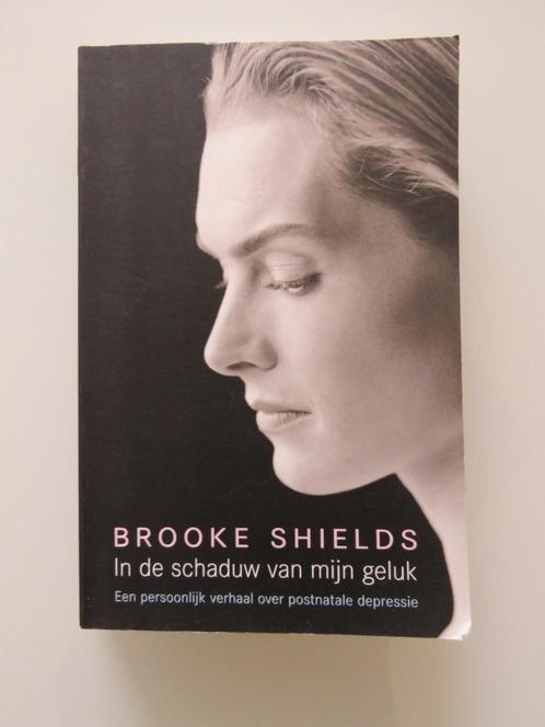 Boek: In de schaduw van mijn geluk - Brooke Shields, Boeken, Biografieën, Gelezen, Overige, Ophalen of Verzenden