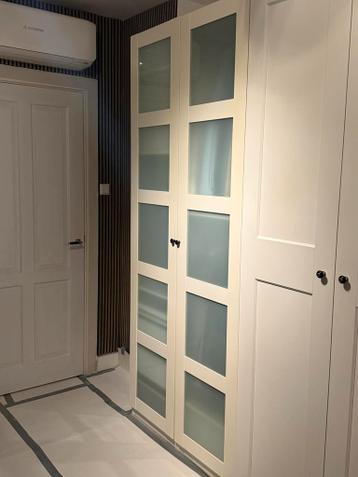 Twee IKEA Pax Bergsbo deuren 236cm hoog - afbeelding 3 Twee IKEA Pax Bergsbo deuren 236cm hoog - afbeelding 3