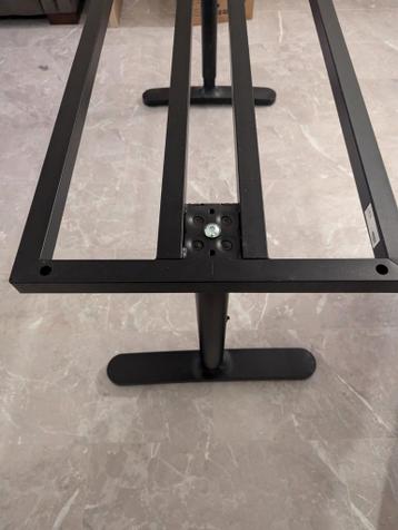 IKEA Bekant Bureau Onderstel Verstelbaar 126cm x 46cm - afbeelding 4 IKEA Bekant Bureau Onderstel Verstelbaar 126cm x 46cm - afbeelding 4