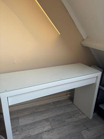 IKEA Malm Toilettafel - Wit met glazen blad - afbeelding 3 IKEA Malm Toilettafel - Wit met glazen blad - afbeelding 3