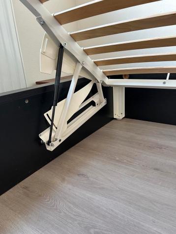Ikea Bedframe met Gasveer Bergruimte - afbeelding 4 Ikea Bedframe met Gasveer Bergruimte - afbeelding 4