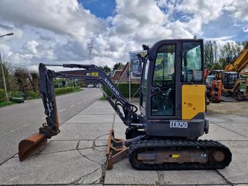 Zeer nette Volvo ECR25D met maar 2562 uur!