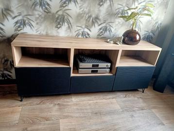 Ikea Besta TV Dressoir - Walnoot/Zwart - Moet Weg! - afbeelding 1 Ikea Besta TV Dressoir - Walnoot/Zwart - Moet Weg! - afbeelding 1