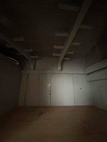 Antieke Linnenkast met Hangruimte en Planken - afbeelding 11 Antieke Linnenkast met Hangruimte en Planken - afbeelding 11