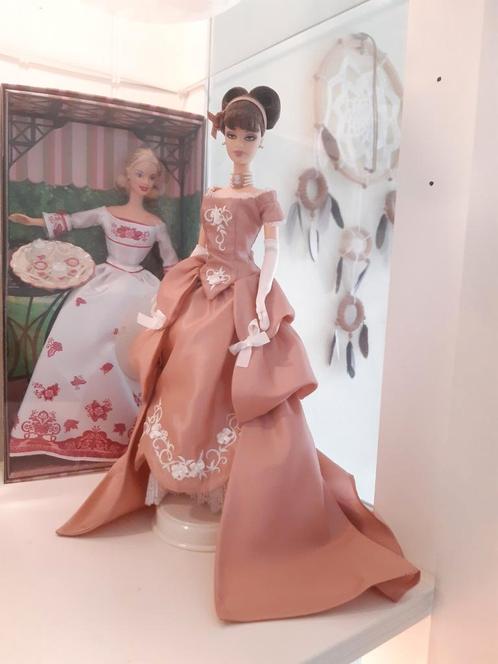 Wedgewood Barbie roze, Verzamelen, Poppen, Zo goed als nieuw, Ophalen of Verzenden