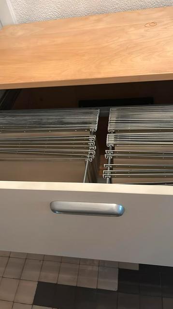 Mooie IKEA Effectiv (thuis)kantoor kast - afbeelding 2 Mooie IKEA Effectiv (thuis)kantoor kast - afbeelding 2