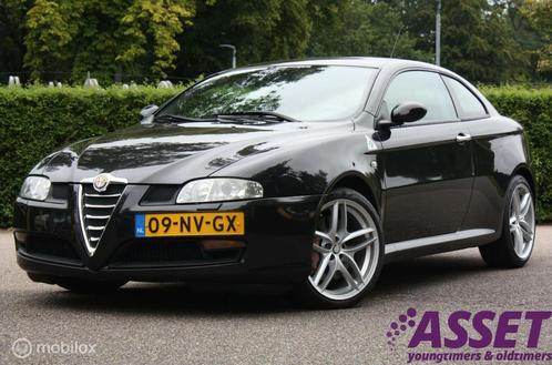Youngtimer Alfa Romeo GT 3.2 V6 Busso Distinctive | NL auto, Auto's, Alfa Romeo, Bedrijf, Te koop, GT, ABS, Airbags, Airconditioning