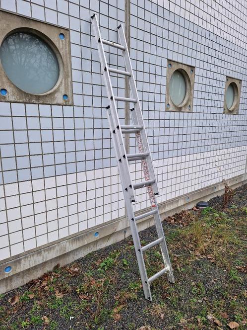 Aluminium ladder uitschuifbaar, Doe-het-zelf en Verbouw, Ladders en Trappen, Gebruikt, 2 tot 4 meter, Opvouwbaar of Inschuifbaar