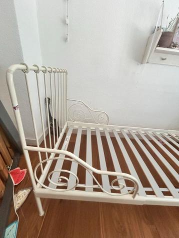 Ikea Sultan Luroy Bedframe - Wit Metaal - afbeelding 5 Ikea Sultan Luroy Bedframe - Wit Metaal - afbeelding 5