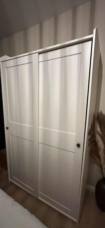 Ikea kledingkast - afbeelding 1 Ikea kledingkast - afbeelding 1