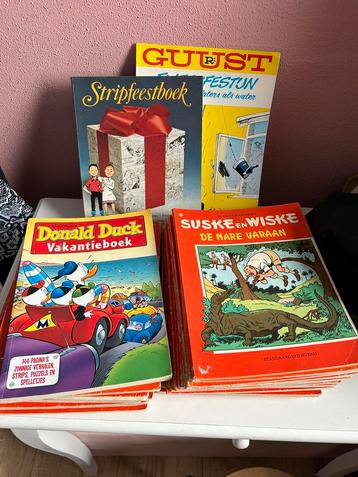 Diverse stripboeken stapel Suske en Wiske Guust Donald Duck 