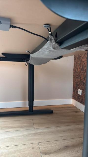 Elektrisch In Hoogte Verstelbaar Bureau - afbeelding 4 Elektrisch In Hoogte Verstelbaar Bureau - afbeelding 4