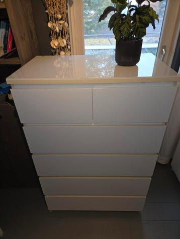 Witte Ikea malm ladekast met 6 lades - afbeelding 1 Witte Ikea malm ladekast met 6 lades - afbeelding 1