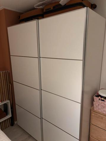 IKEA PAX kast met schuifdeuren - afbeelding 1 IKEA PAX kast met schuifdeuren - afbeelding 1