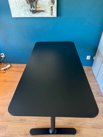 IKEA Bekant Bureau Zwart 160x80cm - afbeelding 3 IKEA Bekant Bureau Zwart 160x80cm - afbeelding 3