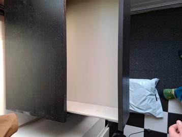 IKEA Malm Kast 3 Lades Zwartbruin op Wieltjes - afbeelding 3 IKEA Malm Kast 3 Lades Zwartbruin op Wieltjes - afbeelding 3