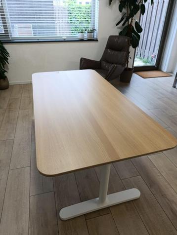 IKEA BEKANT Bureau 160x80 cm – Goede Staat - afbeelding 1 IKEA BEKANT Bureau 160x80 cm – Goede Staat - afbeelding 1
