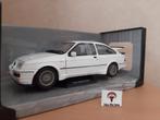 Ford Sierra RS500 Cosworth 1987 wit van Solido 1:18