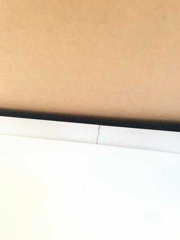 Malm Ikea Ladekast met Glazen Plaat - afbeelding 2 Malm Ikea Ladekast met Glazen Plaat - afbeelding 2