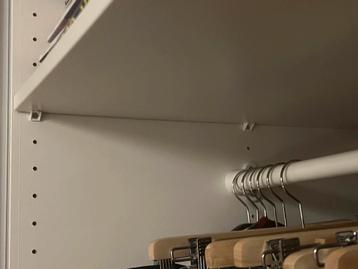 Ikea Pax kast wit 2m - schuifdeuren - afbeelding 5 Ikea Pax kast wit 2m - schuifdeuren - afbeelding 5