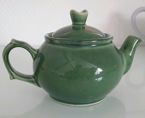 Vintage 1-persoons theepotje in de kleur groen, Huis en Inrichting, Keuken | Servies, Gebruikt, Overige typen, Overige stijlen