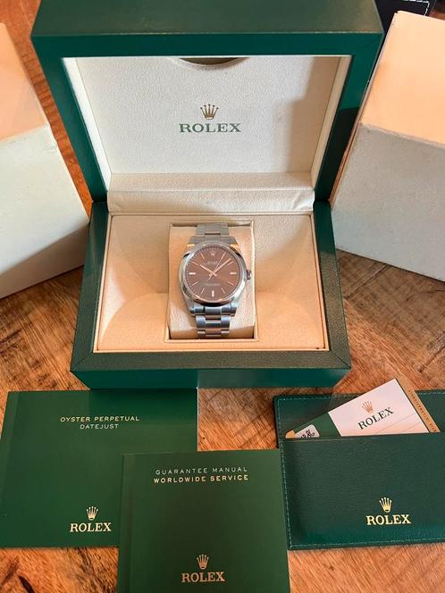 Rolex Oyster perpetual 39mm rhodium dial full set 114300, Sieraden, Tassen en Uiterlijk, Horloges | Heren, Zo goed als nieuw, Polshorloge