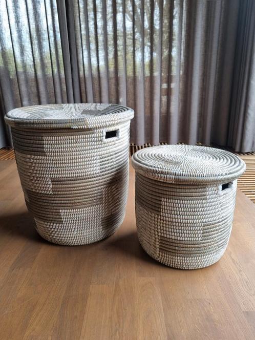 Afrikaanse wasmand opbergmand grijs wit, Huis en Inrichting, Woonaccessoires | Schalen en Manden, Nieuw, Rond, Overige materialen