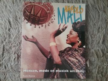 Mali Nafolo - mensen, mode en muziek / Karin Anema (1996)