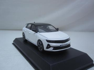 Opel Astra L 2022 1:43 Norev