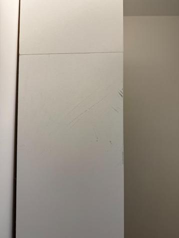 Ikea Billy boekenkast (wit met donker) met verhoging - afbeelding 4 Ikea Billy boekenkast (wit met donker) met verhoging - afbeelding 4