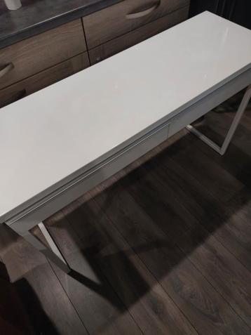 Ikea BESTÅ BURS tafel met stoel - afbeelding 7 Ikea BESTÅ BURS tafel met stoel - afbeelding 7