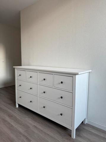 Witte kledingkast - lage kast