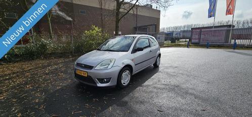 Ford Fiesta 1.25-16V Celebration LEUKE AUTO ZO INGERUILD DUS, Auto's, Ford, Bedrijf, Te koop, Fiësta, Airbags, Metallic lak, Startonderbreker