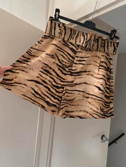 Loavies Tiger High Waist Shorts L 40 Korte Broek Incl Riem, Kleding | Dames, Broeken en Pantalons, Zo goed als nieuw, Maat 38/40 (M)