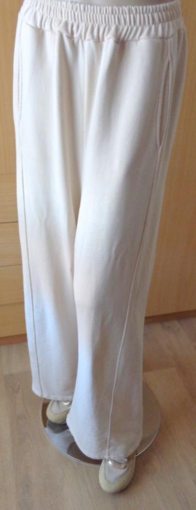 W.Angel beige wijde tricot pants maat S/M, Kleding | Dames, Broeken en Pantalons, Zo goed als nieuw, Maat 38/40 (M), Beige, Lang