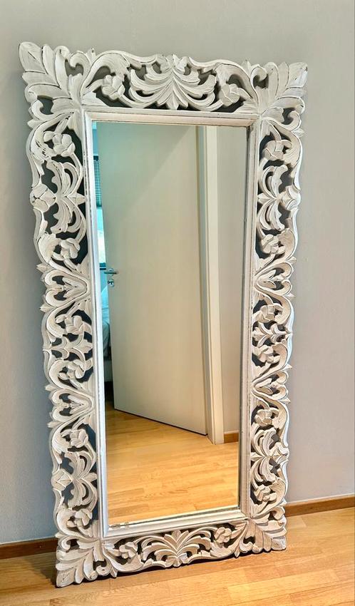 Creëer een ruimtelijk gevoel met deze staande spiegel, Huis en Inrichting, Woonaccessoires | Spiegels, Zo goed als nieuw, 150 tot 200 cm