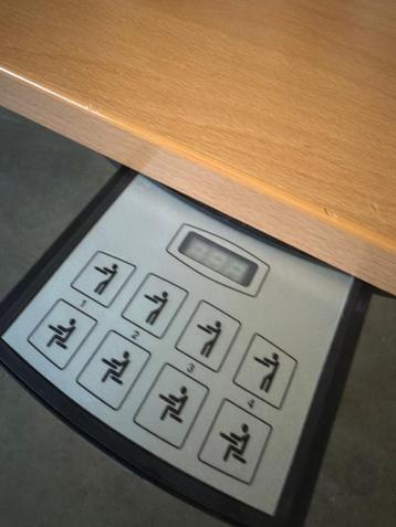 Werndl Electrische bureau 180x90xH65-110 cm, 10 stuks - afbeelding 9 Werndl Electrische bureau 180x90xH65-110 cm, 10 stuks - afbeelding 9