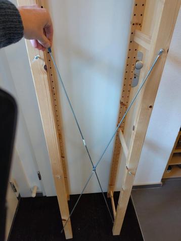 Twee Ikea Ivar Staanders 179x30 cm + Observatör Steunkruis - afbeelding 2 Twee Ikea Ivar Staanders 179x30 cm + Observatör Steunkruis - afbeelding 2