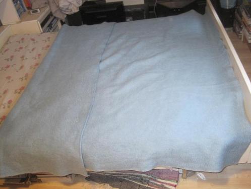 grote blauwe wollen deken woondeken. 212-180cm, Huis en Inrichting, Slaapkamer | Beddengoed, Zo goed als nieuw, Deken of Dekbed