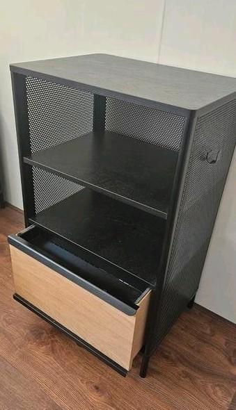Stoere IKEA BEKANT kast – zwart/hout, zo goed als nieuw! - afbeelding 2 Stoere IKEA BEKANT kast – zwart/hout, zo goed als nieuw! - afbeelding 2