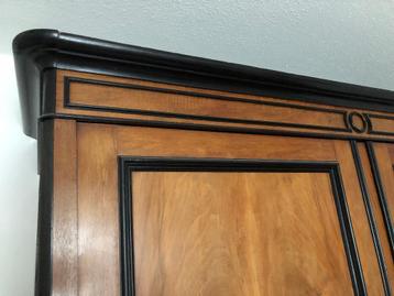 Grote, antieke, bijzondere kledingkast izgst - afbeelding 8 Grote, antieke, bijzondere kledingkast izgst - afbeelding 8