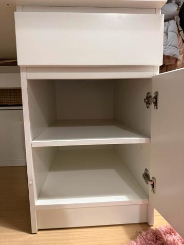 MALM IKEA DESK BUREAU - afbeelding 3 MALM IKEA DESK BUREAU - afbeelding 3