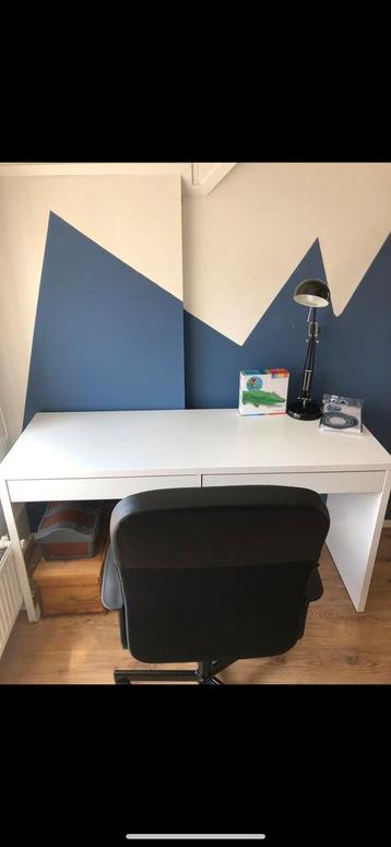 IKEA Bestå Burs witte tafel 120x140cm - afbeelding 1 IKEA Bestå Burs witte tafel 120x140cm - afbeelding 1