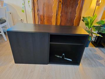 Zwarte Ikea Besta kast, 120 breed bij 64 hoog - afbeelding 1 Zwarte Ikea Besta kast, 120 breed bij 64 hoog - afbeelding 1