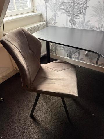 Ikea BEKANT Hoekbureau Zwart + Gratis Stoel - afbeelding 3 Ikea BEKANT Hoekbureau Zwart + Gratis Stoel - afbeelding 3