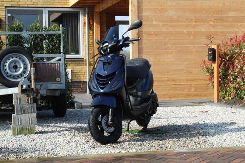 Paggio Zip | midnight blue | caburateur 2018 kickstart 49cc, Fietsen en Brommers, Scooters | Piaggio, Gebruikt, Zip, Maximaal 25 km/u